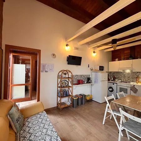 Casetta Di Salaverde * Cefalú