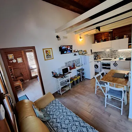 Casetta Di Salaverde Ferienhaus Cefalù